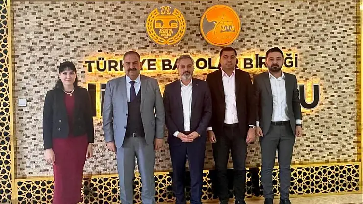 Siirt İl Özel İdare Genel Sekreteri Hifzullah Canpolat'tan Siirt Barosuna Ziyaret