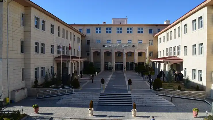 Siirt İlçelerinde de 18 Hakim ve Savcının Yeri Değişti