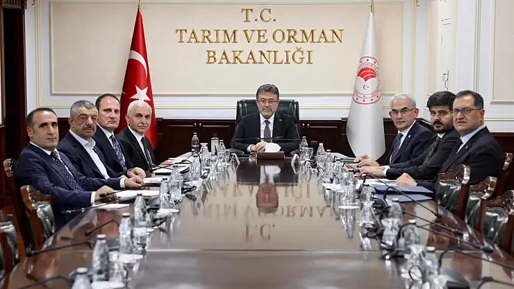 Siirt'in Tarım ve Kırsal Kalkınma Geleceği Bakanlıkta Masaya Yatırıldı: Sulama, Seracılık ve Fıstık Üretimi Gündemde