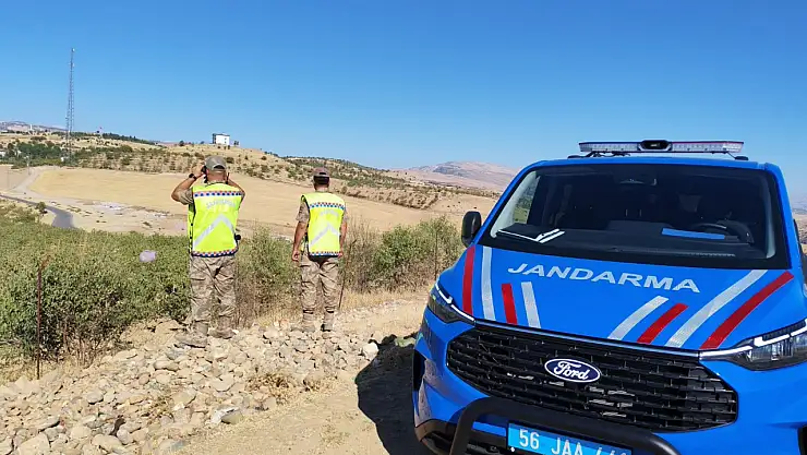 Siirt'in Yeşil Altını İçin Jandarma Alarmda: Dronelar Gökyüzünde, Jandarma Fıstık Bahçelerinde