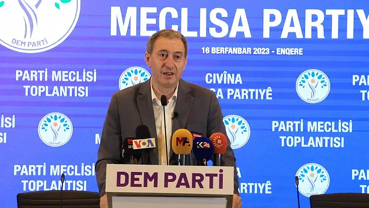 Siirt Milletvekili ve DEM Parti Eş Genel Başkanı Tuncer Bakırhan'dan Hakkari Çağrısı