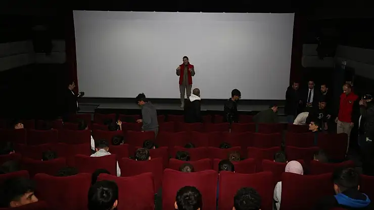Siirt Sevgi Evlerindeki Çocuklarla Milli Birlik ve Beraberlik Buluşması