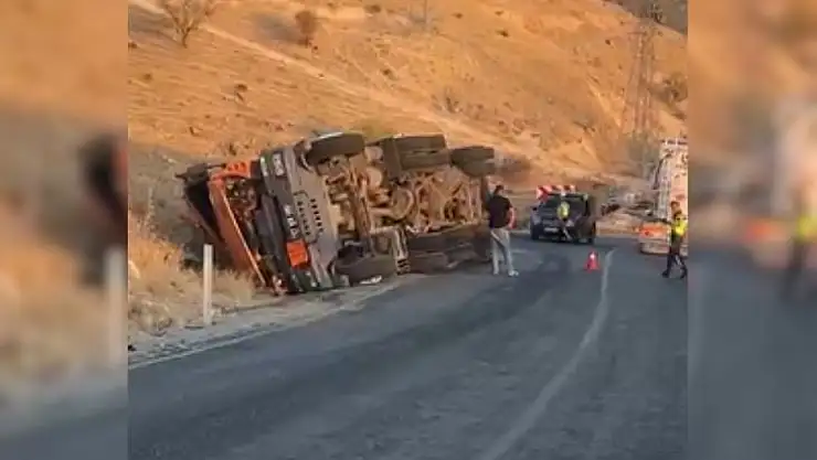 Siirt-Şirvan Yolunda Tehlike Bitmiyor: Aynı Noktada Bir Haftada Dördüncü Kaza!