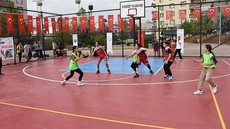 Siirt'te 3x3 Sokak Basketbolu Turnuvası Başladı