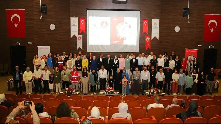 Siirt'te 'Aile Yılı' Kapsamında Önemli Çalıştay Düzenlendi: Güçlü Aileler İçin Ortak Hedef