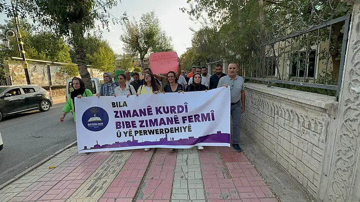 Siirt'te Anadilde Eğitim Talebi İçin Yürüyüş Düzenlendi