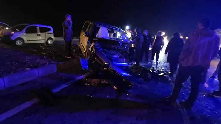 Siirt'te Feci Kaza: 2 Yaralı