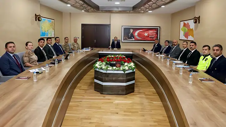 Siirt'te Güvenlik ve Asayiş Koordinasyon Toplantısı Yapıldı