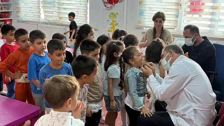Siirt'te Minik  Öğrencilere Ağız ve Diş Sağlığı Eğitimi