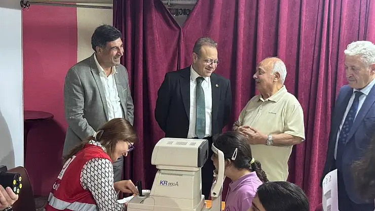 Siirt'te Öğrencilere Ücretsiz Göz Taraması: 'Aydınlık Bir Yaşam İçin Erken Teşhis'
