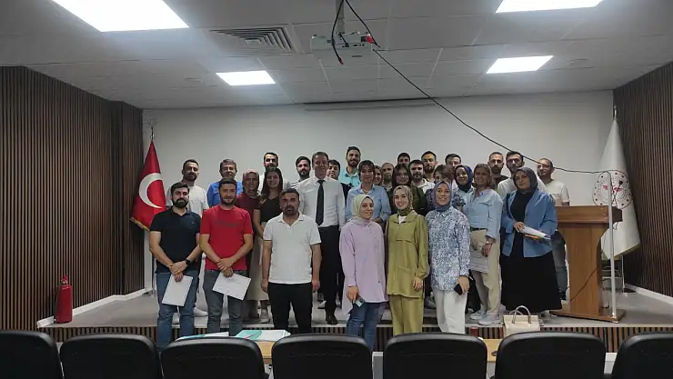 Siirt'te Sağlık Çalışanlarına İş Sağlığı ve Güvenliği Bilinci Kazandırılıyor