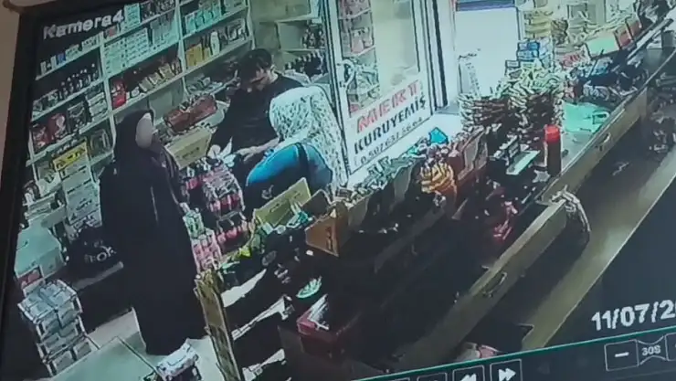 Siirt'te Vatandaşın Düşürdüğü Kartla 3 Bin Liralık Harcama Yapan 2 Kadın Her Yerde Aranıyor!