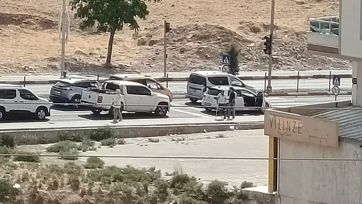 Siirt Trafiğinin Karnesi: Afetevleri Üst Geçit Işıklarında Yine Kaza