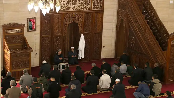 Siirt Üniversitesinde '6 Şubat Depremleri Anısına Kuran-ı Kerim Tilaveti ve Dua Programı'