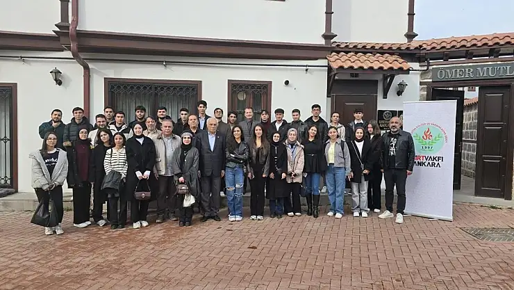 Siirt Vakfı Ankara Şubesi, Bursiyer Öğrencilerle Kahvaltı Programında Buluştu