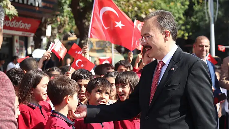 Siirt Valisi Dr.Kemal Kızılkaya'nın 29 Ekim Cumhuriyet Bayramı'nda Yapmış Olduğu Konuşma