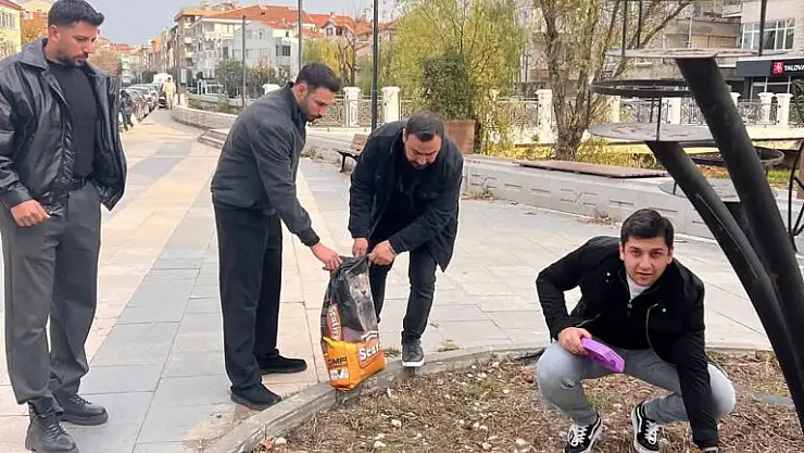 Siirtli Gençlerden Örnek Davranış!