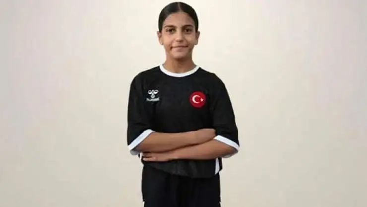 Siirtli Güreşçi Damla Beyan Avrupa'dan Madalya ile Döndü