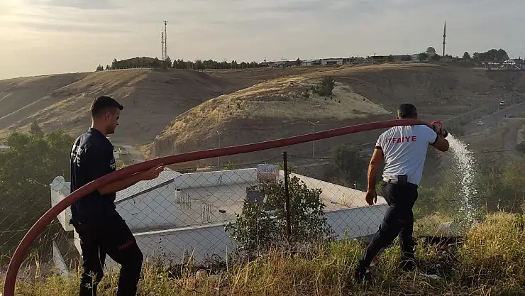 Siirt'te Anız Yangını