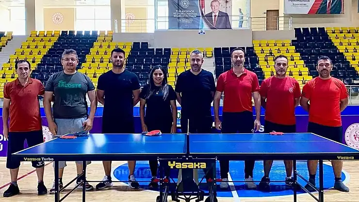 Siirt'te Gençlik Spor Bakanlığı'nın Düzenlediği Masa Tenisi Turnuvasında Zafer Siirt Aile ve Sosyal Hizmetler İl Müdürlüğü'nün!