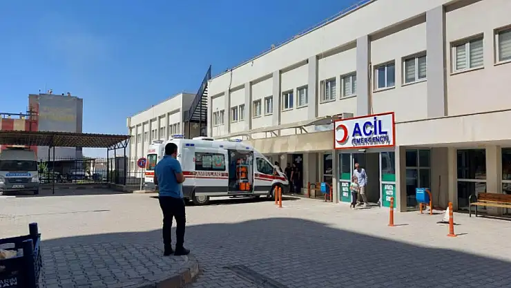 Siirt'te İki Araç Çarpıştı: 1'i Ağır 5 Yaralı