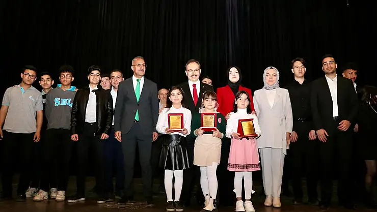 Siirt'te İstiklal Marşı'nın Kabulü ve Mehmet Akif Ersoy'u Anma Günü Etkinliklerle Kutlandı