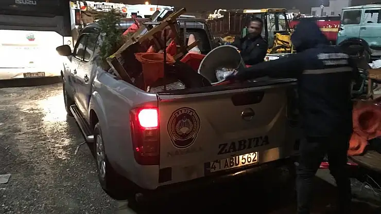 Siirt'te Kaldırım İşgallerine Gece Operasyonu