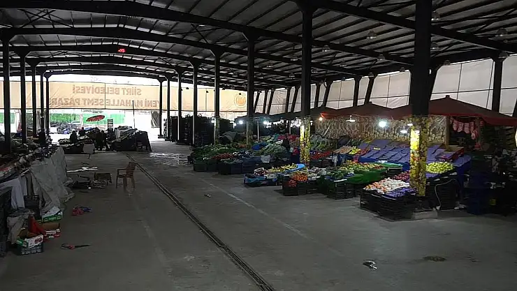 Siirt'te Kapalı Semt Pazarları Boş Kaldı, Pazarcı Esnafı Dertli