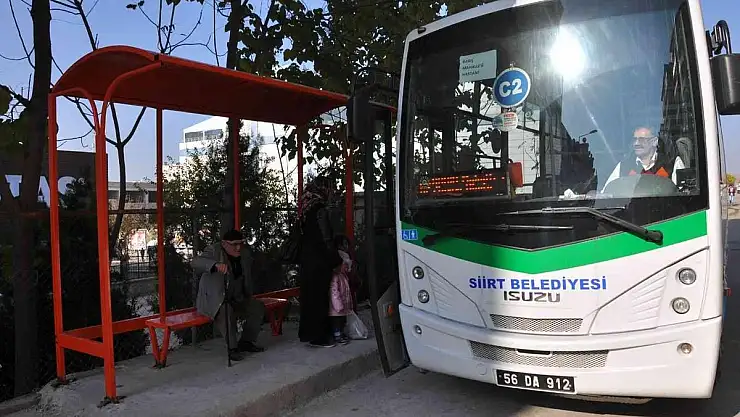 Siirt'te Otobüs Duraklarına Düzenleme İsteniyor!