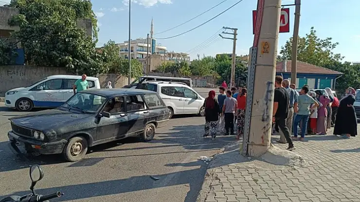 Siirt'te Otomobille Çarpışan Motosiklet Sürücüsü Yaralandı