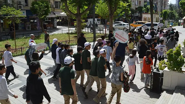 Siirt'te 'Sağlık İçin Hareket Günü' Yürüyüşü
