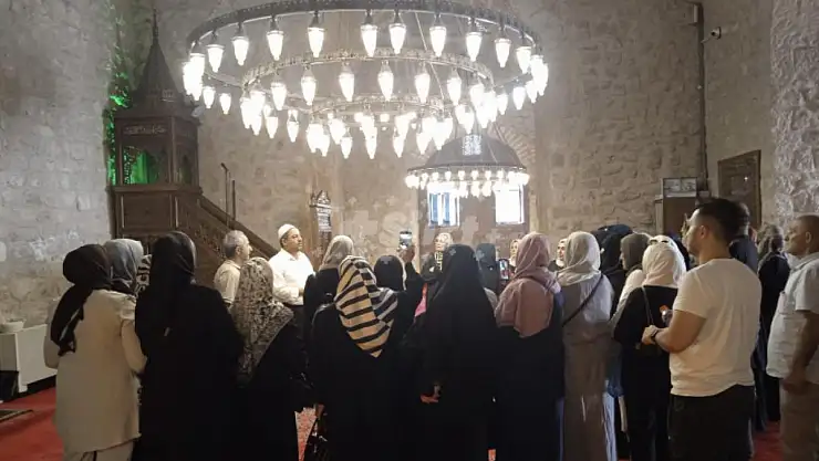 Siirt'te Tarihi Ulu Camiye Ziyaretçi Sayısı Arttı