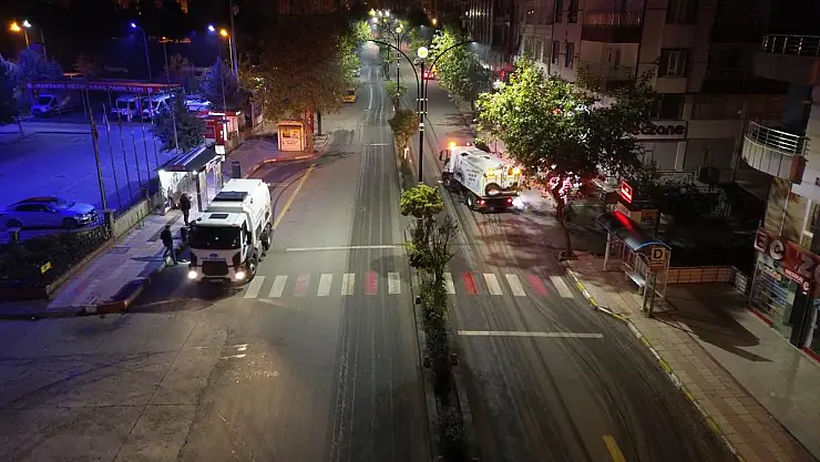 Siirt'te Temizlik Çalışmaları 7/24 Devam Ediyor