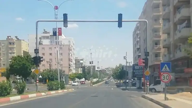 Siirt'te Trafiğin En Yoğun Olduğu Bölgede Işık Sorunu!