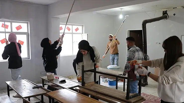 Siirt'teki Okullara Yenilikler Kazandıran, Gönüllü Öğretmenler ve Öğrenciler!