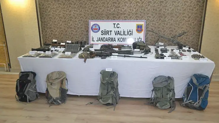 SON OPERASYONLARDA ELE GEÇİRİLEN  SİLAH VE MÜHİMMATLAR TEŞHİR EDİLDİ