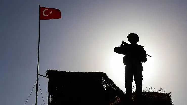 Sınırda 6'sı FETÖ Mensubu, 29 kişi yakalandı