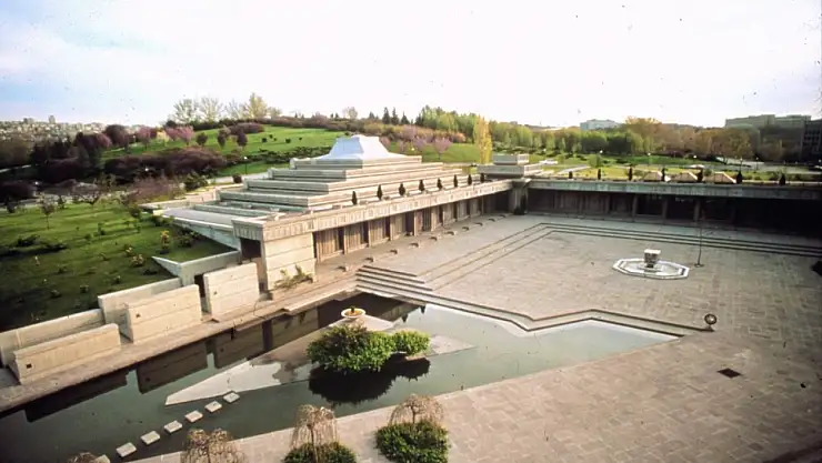 TBMM Camii'nde 36 Yıl Sonra Ezan Sesi Yükseldi