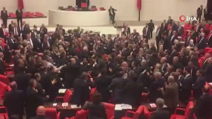 TBMM Genel Kurulunda kavga çıktı