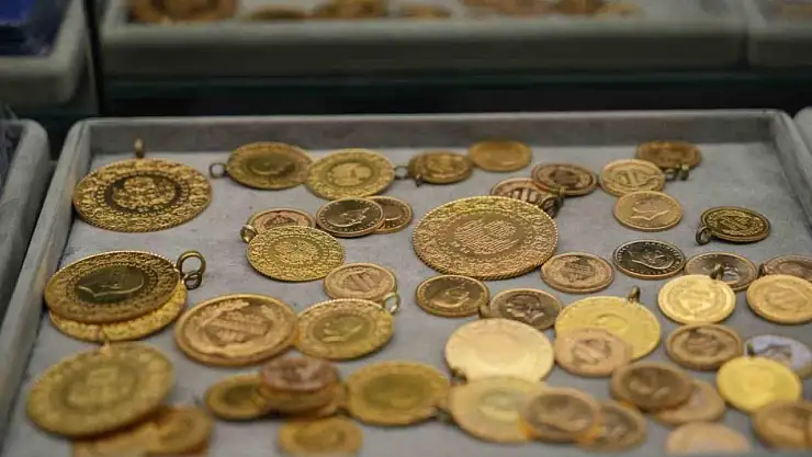 Türkiye'ye ''Altın Kiralama Sistemi'' Geliyor: Yastık Altındaki 300 Milyar Dolarlık Altın Ekonomiye Kazandırılacak