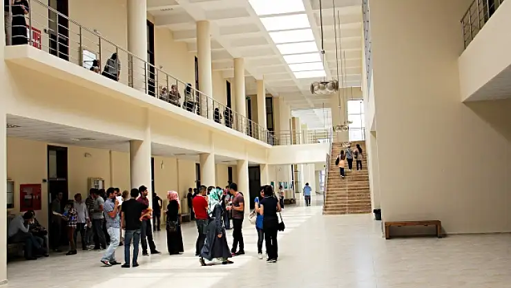 ÜNİVERSİTEMİZE 3.000 YENİ ÖĞRENCİ KATILDI