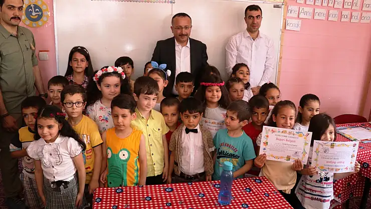 Vali Ali Fuat Atik, Öğrencilerin Karne Heyecanına Ortak Oldu