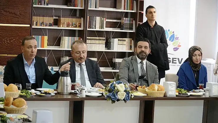VALİ ATİK VE MİLLETVEKİLLİ ÖREN, SİVİL TOPLUM ÖRGÜTLERİYE BİR ARAYA GELDİ