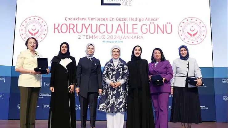 Vali Eşi Nurten Kızılkaya, Emine Erdoğan'ın Ev Sahipliğinde Koruyucu Aileler Günü' Etkinliğine Katıldı