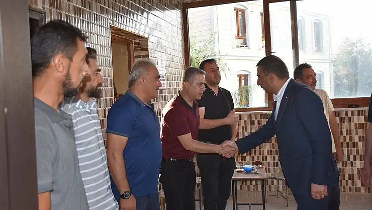 Vali Hacıbektaşoğlu, Eryeşil ve Eroğlu Ailelerine Taziye Ziyaretinde Bulundu