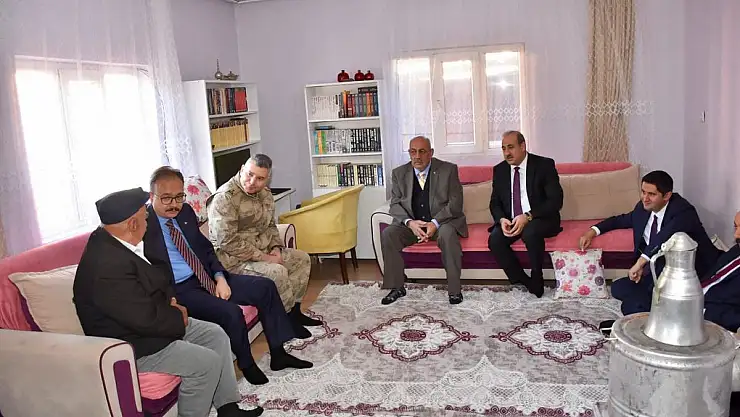 Vali Kızılkaya, Eruh'ta Gazi Güvenlik Korucusu Nezir Yıldız'ı Ziyaret Etti