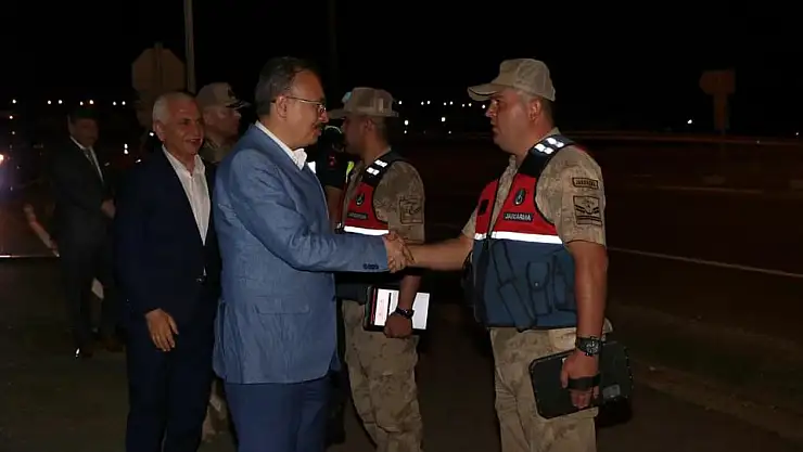 Vali Kızılkaya, Görevi Başındaki Güvenlik Güçlerinin Bayramını Kutladı