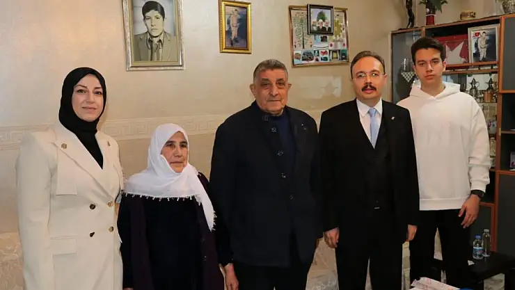 Vali Kızılkaya, Şehit Ailesini Ziyaret Etti