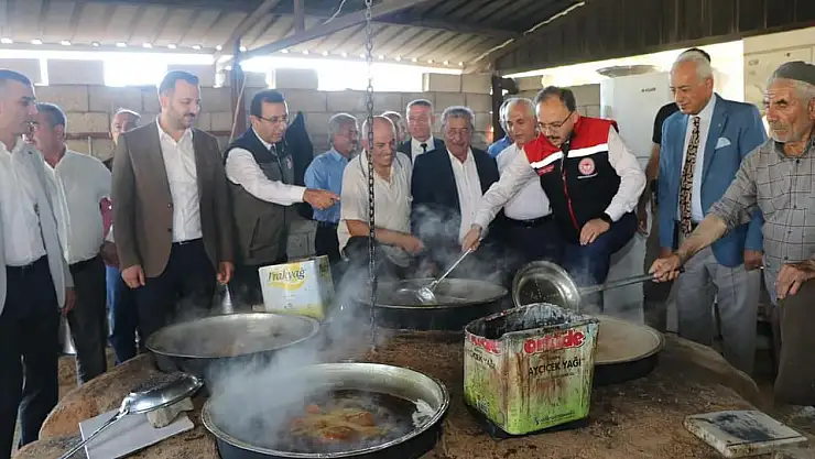 Vali Kızılkaya, Şirvan Ormanbağı Köyünde Pekmez Etkinliğine Katıldı