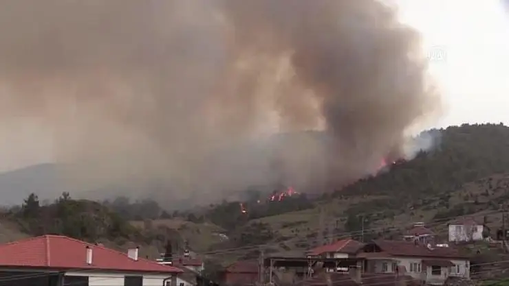 Vali Kızılkaya'dan Demirkapı Köyü Yangını İle İlgili Açıklama
